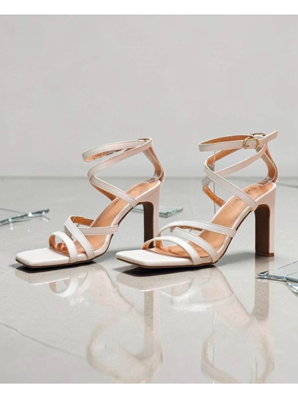 White Strappy Square-Toe Block Heel Sandals With Ankle Straps - Picture 3 of 12